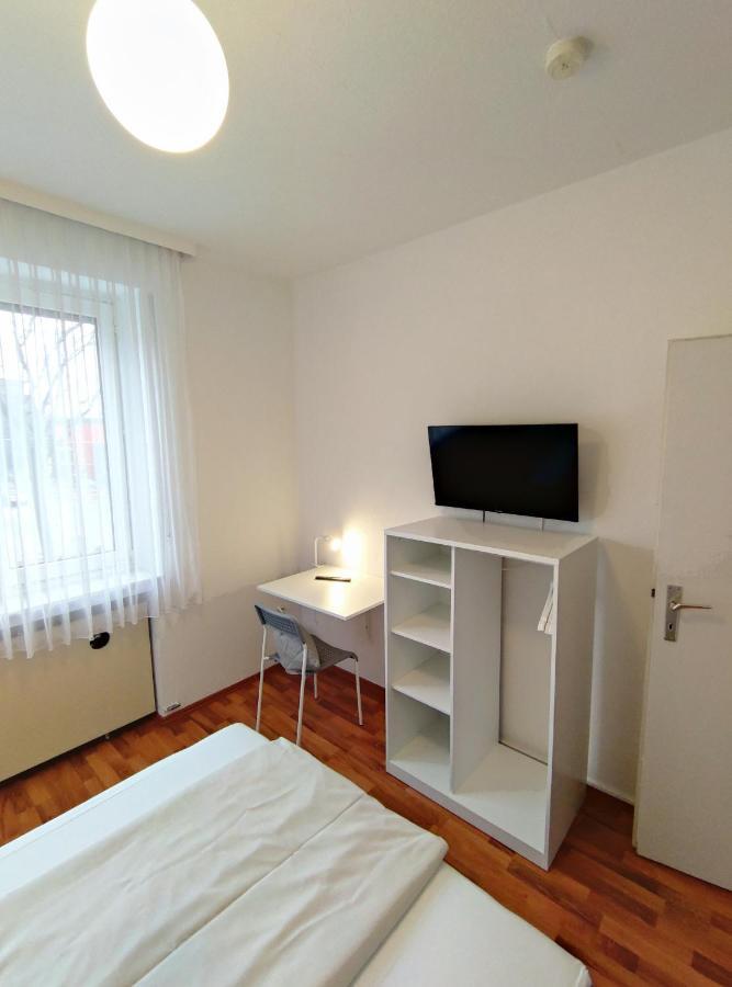 Gaestehaus Am Bahnhof, Self-Check-In Фехта Экстерьер фото