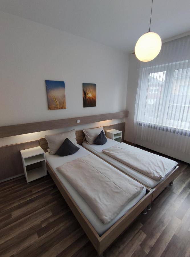 Gaestehaus Am Bahnhof, Self-Check-In Фехта Экстерьер фото