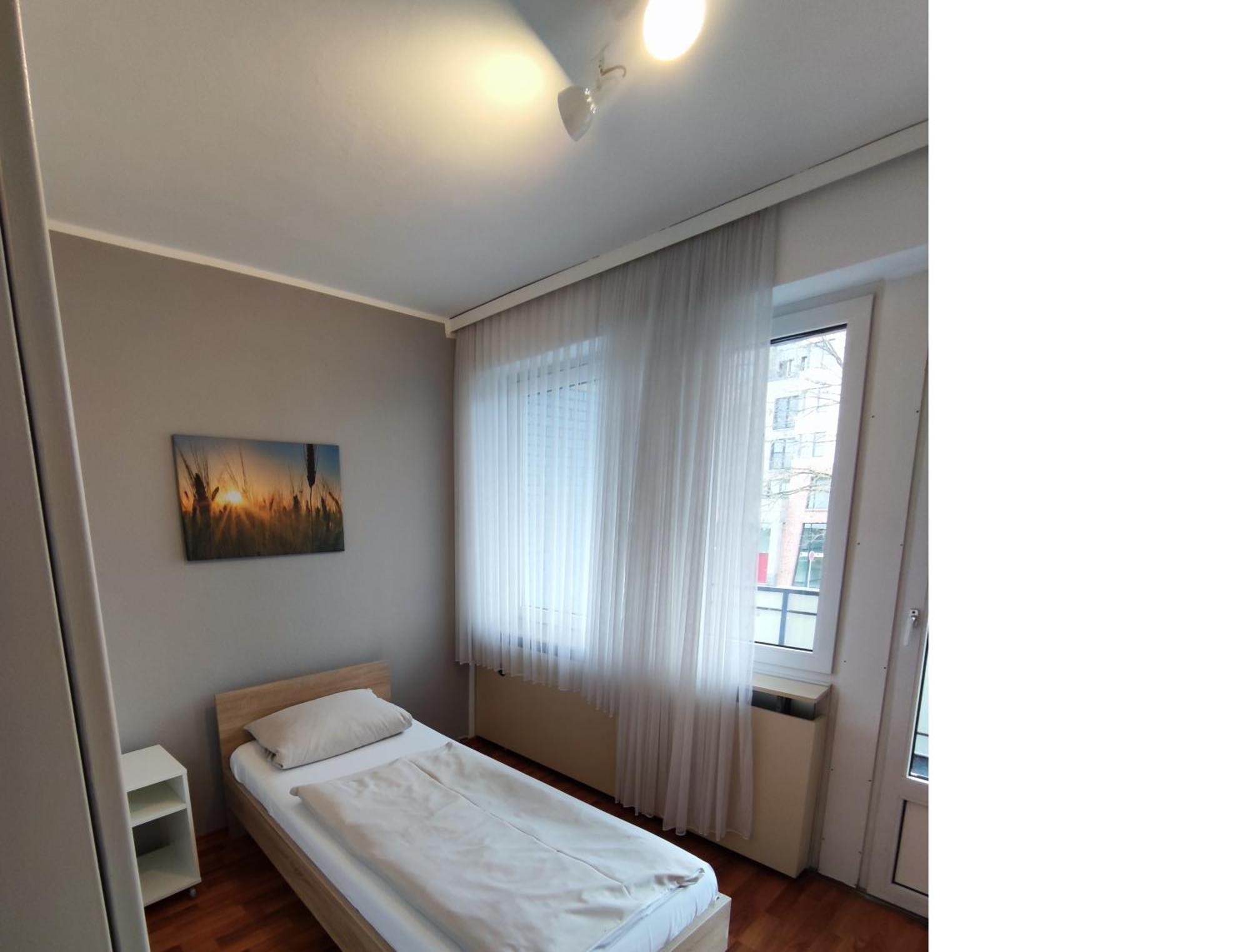 Gaestehaus Am Bahnhof, Self-Check-In Фехта Экстерьер фото